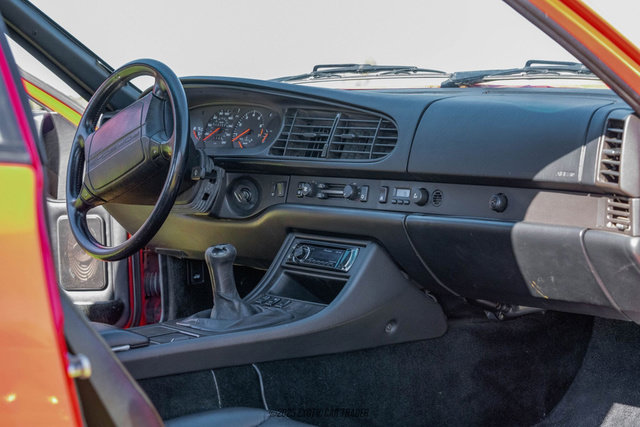 Used 1988 Porsche 944 Turbo image 42