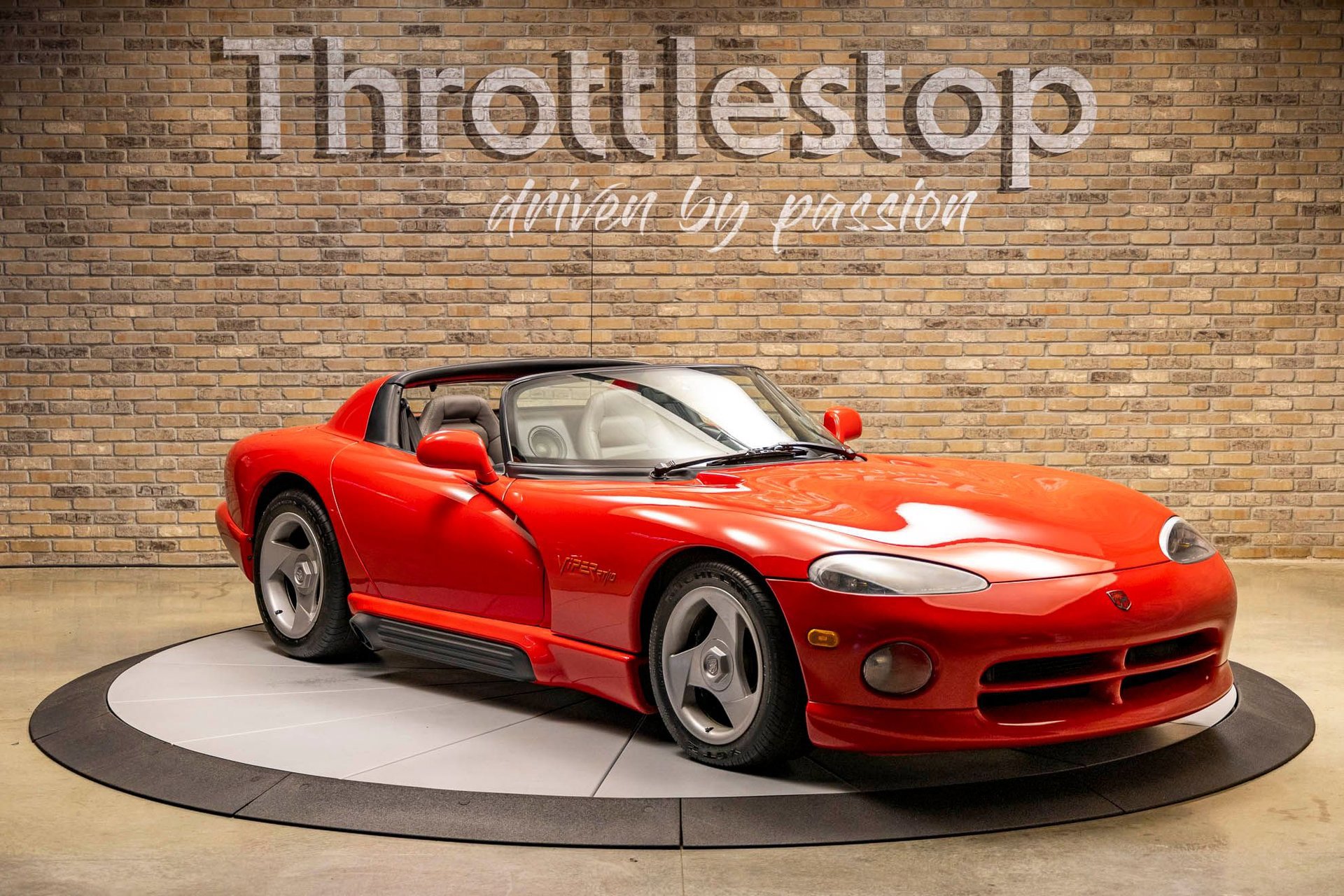 Used 1992 Dodge Viper RT/10 image 4