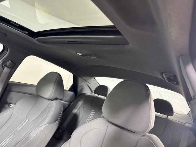 Certified 2024 Hyundai Elantra SEL w/ Convenience Package image 12