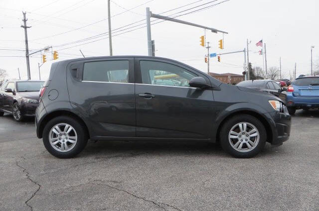 Used 2016 Chevrolet Sonic LT FWD image 7