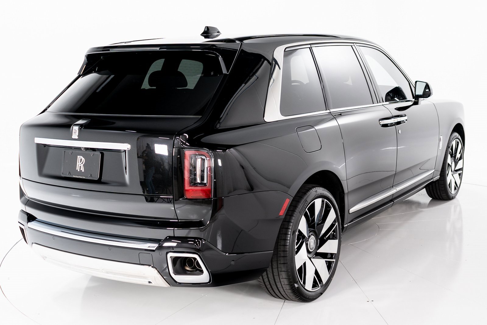 New 2025 Rolls-Royce Cullinan image 5