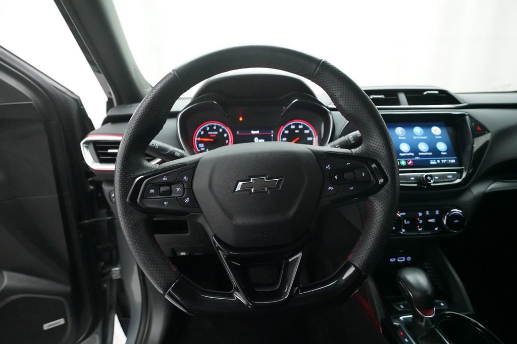 Used 2023 Chevrolet TrailBlazer RS w/ Technology Package image 4