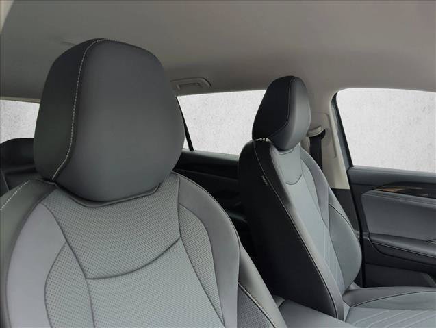 Used 2025 Volkswagen Tiguan SE FWD image 26