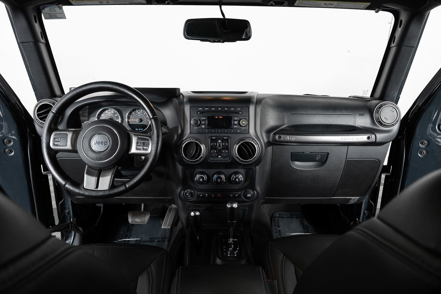 Used 2018 Jeep Wrangler Unlimited Sahara image 27