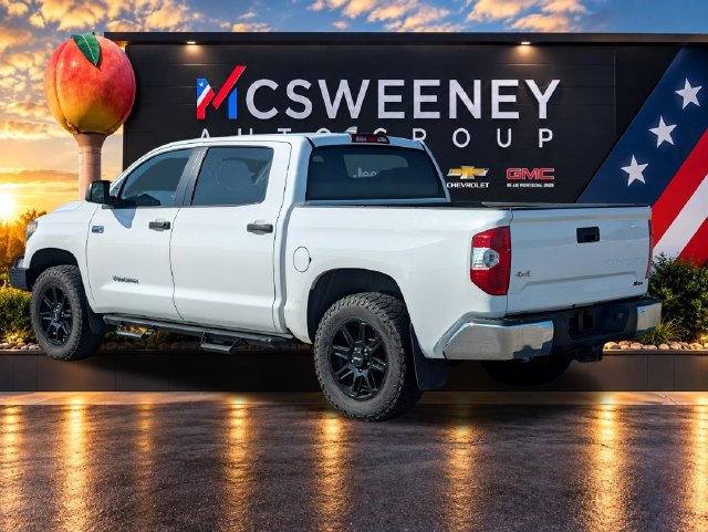Used 2021 Toyota Tundra SR5 w/ SR5 Leather Package AWD/4WD image 3