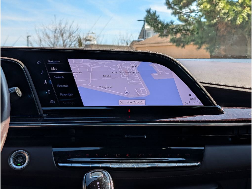 Used 2022 Cadillac Escalade ESV Sport Platinum w/ LPO, ONYX Package image 29