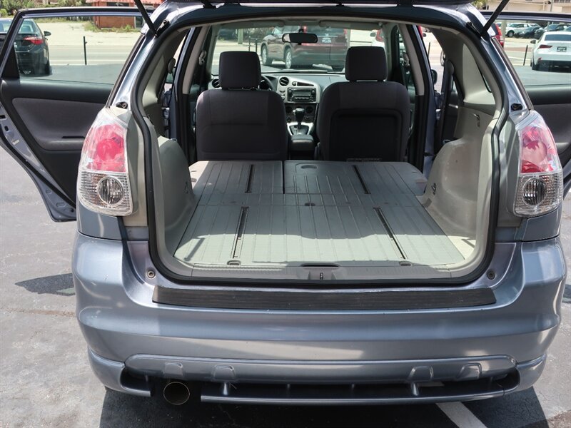 Used 2006 Toyota Matrix XR FWD image 32