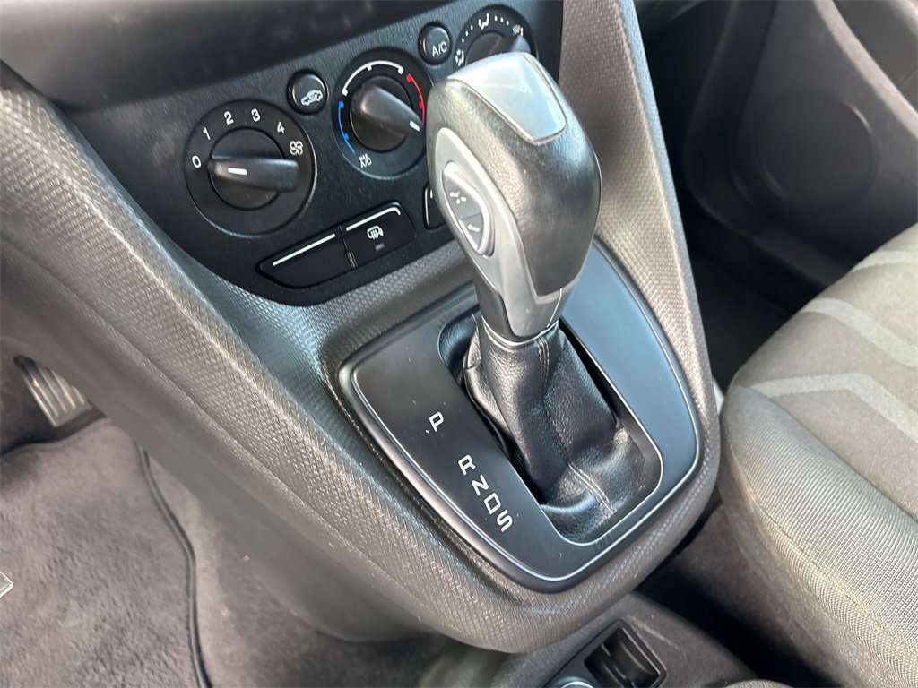 Used 2016 Ford Transit Connect XLT image 18
