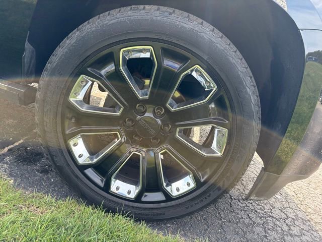 Used 2020 GMC Yukon Denali w/ Denali Ultimate Package image 13