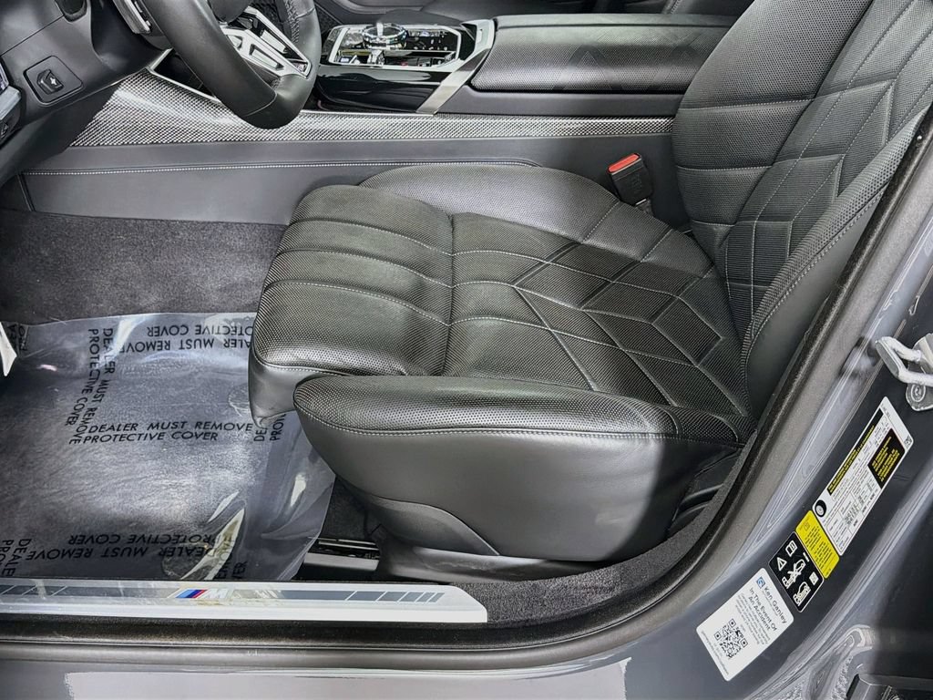 Used 2023 BMW 760i xDrive w/ Luxury Rear Seating Package AWD/4WD image 20