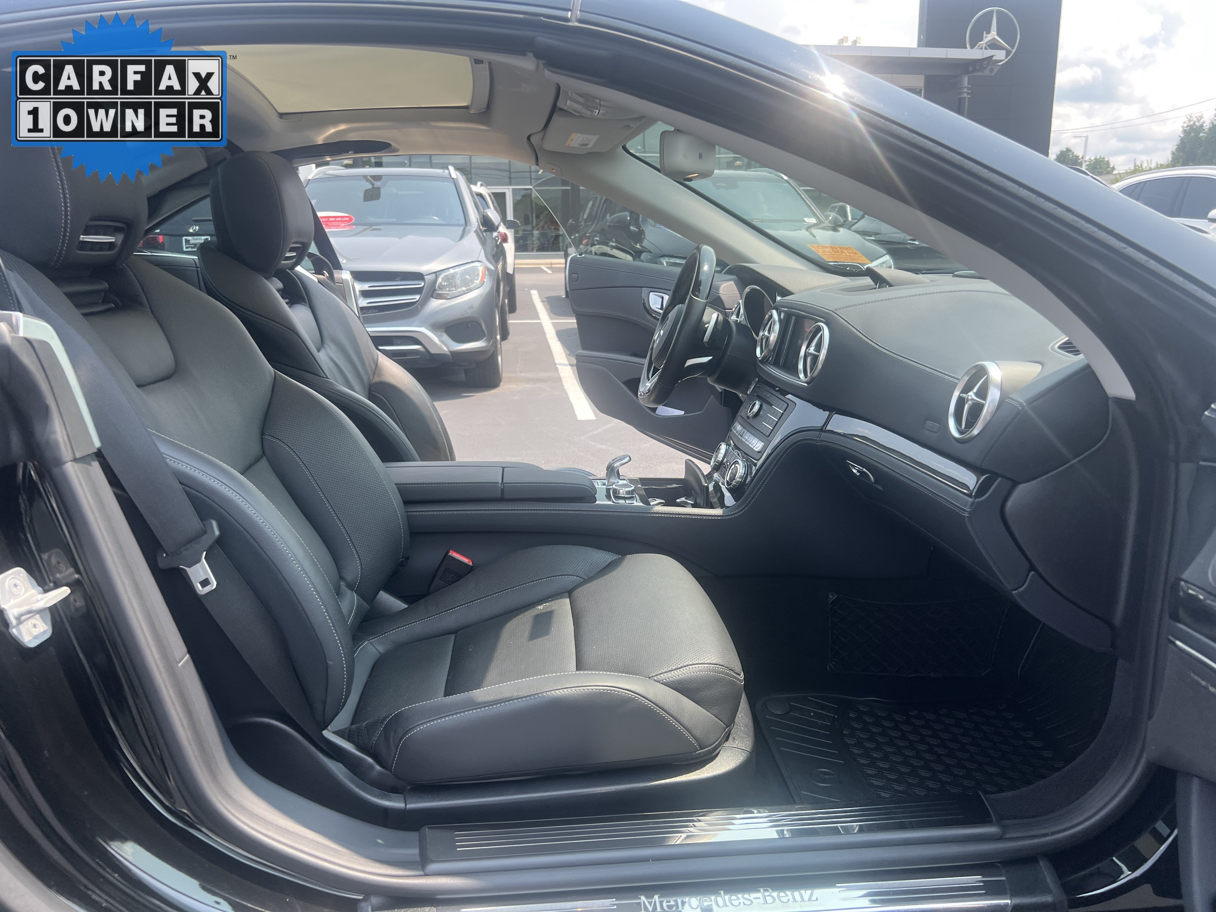 Used 2018 Mercedes-Benz SL 550 image 35