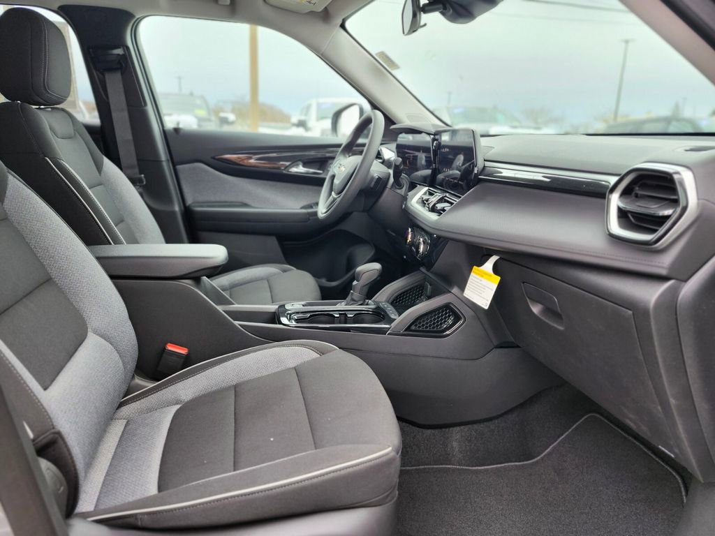 New 2026 Chevrolet TrailBlazer LT image 9