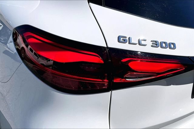 Used 2026 Mercedes-Benz GLC 300 4MATIC image 25