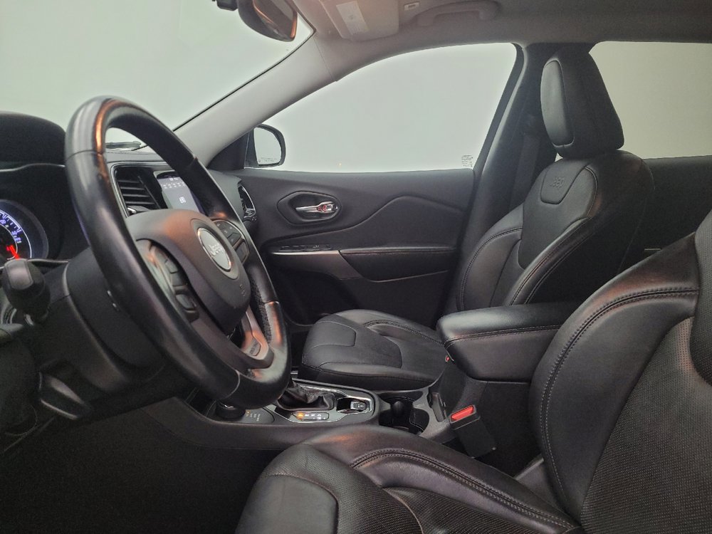 Used 2019 Jeep Cherokee Limited AWD/4WD image 17