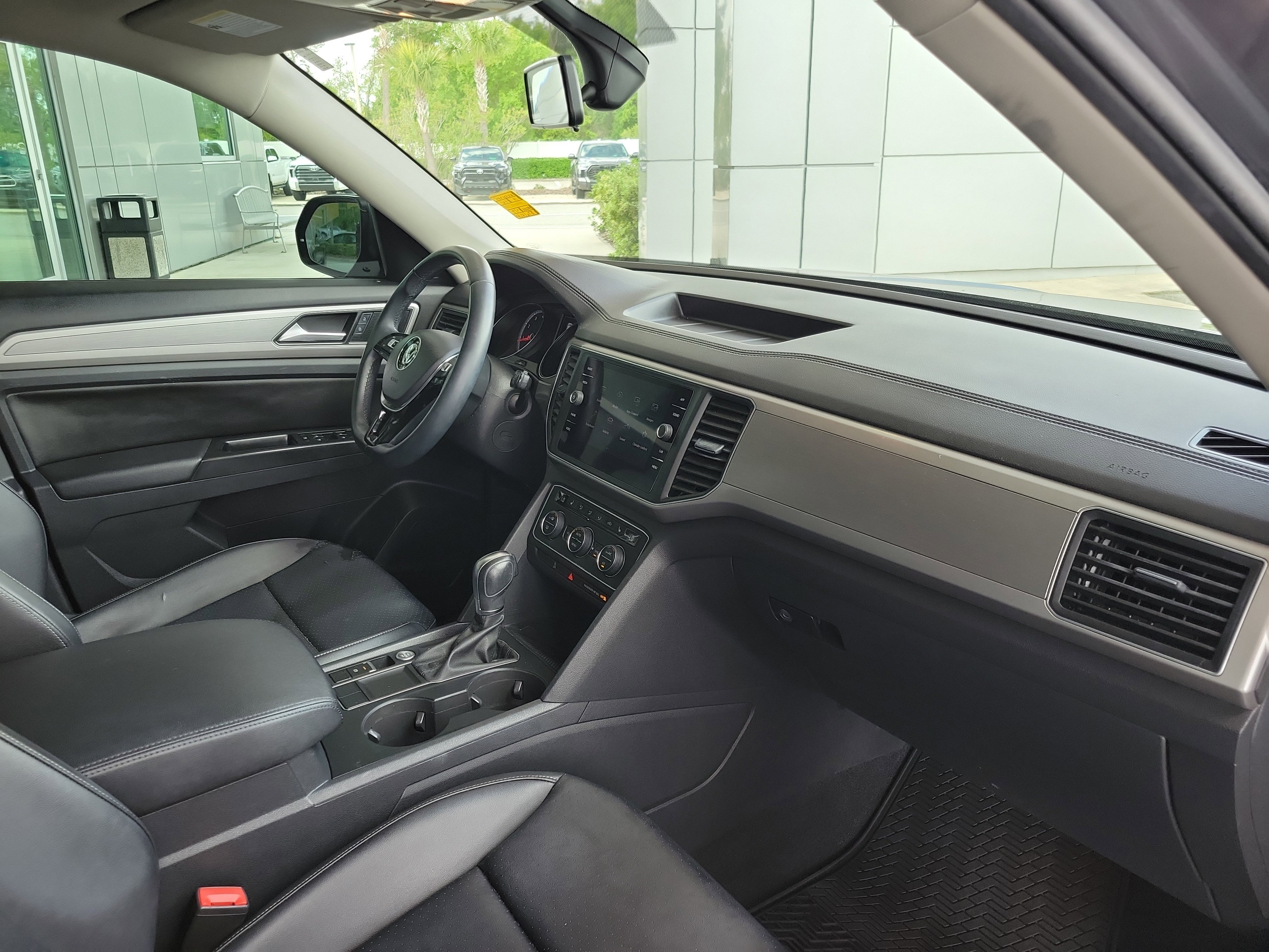 Used 2019 Volkswagen Atlas SE image 31