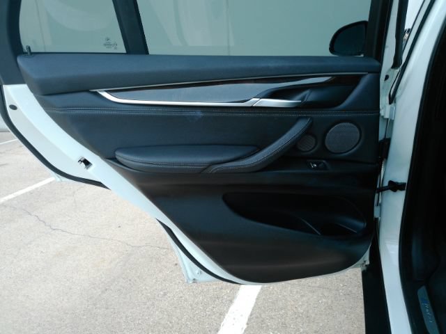 Used 2017 BMW X5 xDrive40e AWD/4WD image 18