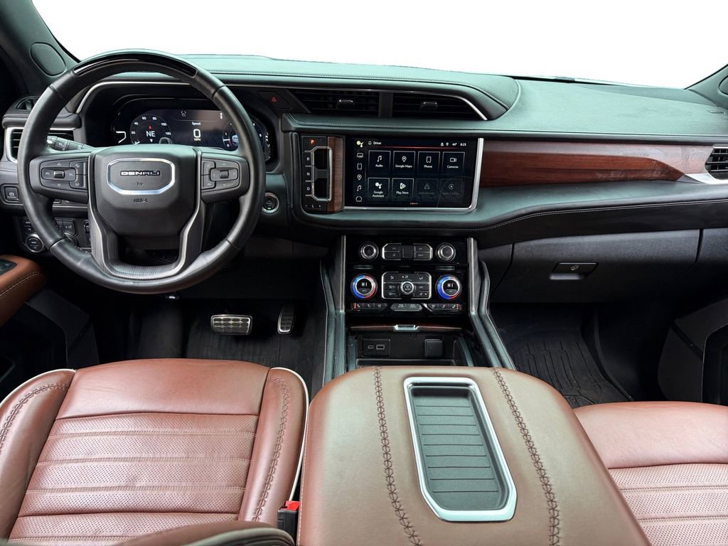 Used 2024 GMC Yukon XL Denali Ultimate image 12
