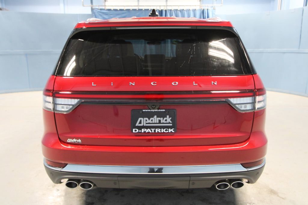 Used 2025 Lincoln Aviator AWD image 37