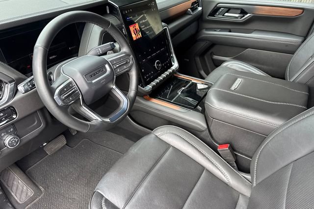 Used 2025 GMC Yukon Denali image 10