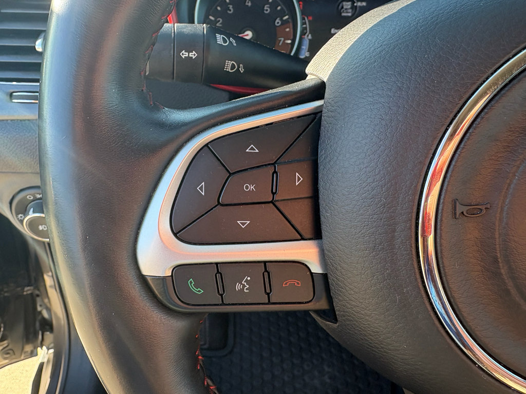 Used 2018 Jeep Compass Trailhawk w/ Leather Interior Group AWD/4WD image 14