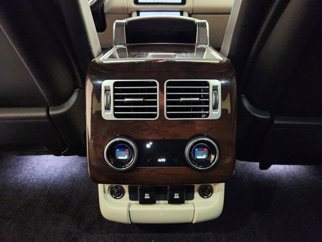 Used 2021 Land Rover Range Rover P525 Westminster Edition LWB image 31