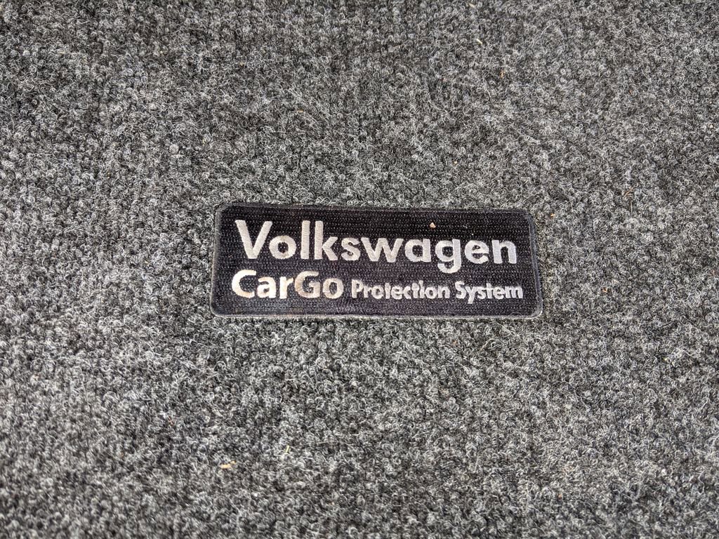 Used 2018 Volkswagen Golf S image 28