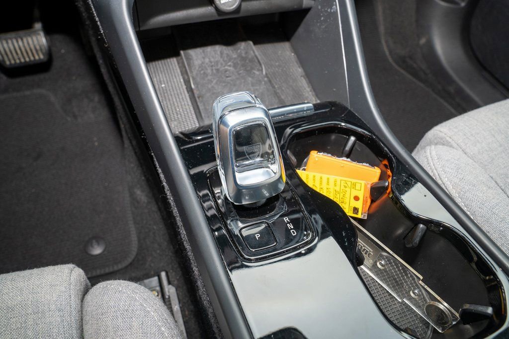 Used 2023 Volvo XC40 Recharge Ultimate image 11