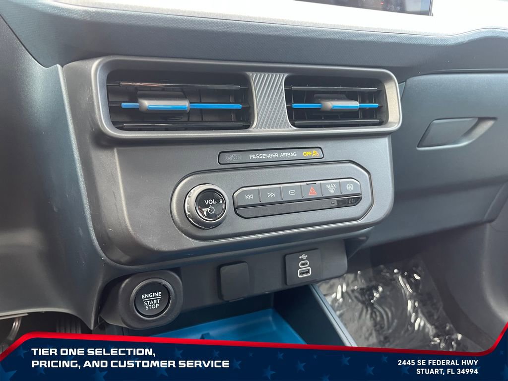 Used 2025 Ford Maverick XLT w/ Equipment Group 302A AWD/4WD image 26