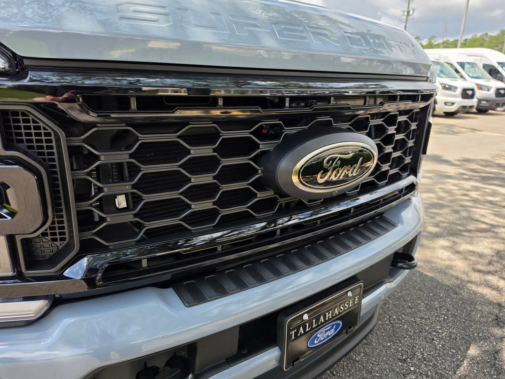 New 2026 Ford F250 Lariat w/ Black Appearance Package AWD/4WD image 16