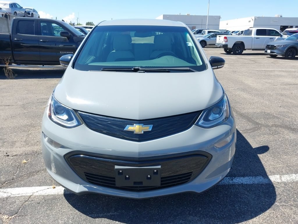 Used 2020 Chevrolet Bolt LT FWD image 2