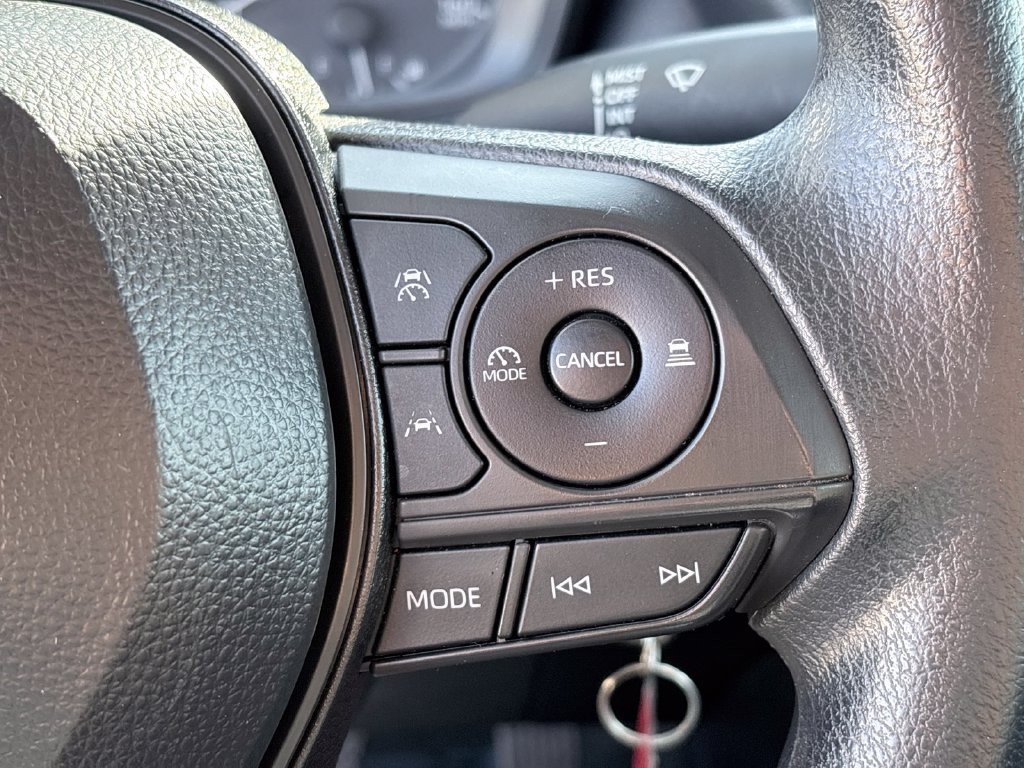 Used 2025 Toyota Corolla LE FWD image 14