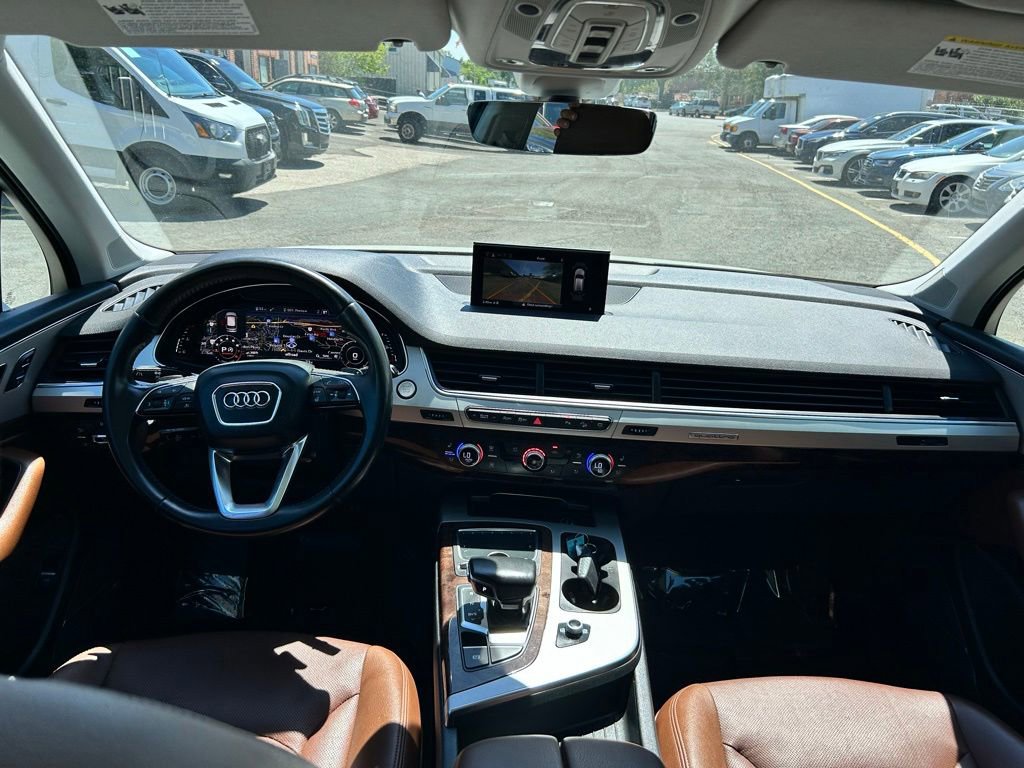 Used 2018 Audi Q7 2.0T Premium Plus w/ Premium Plus Package AWD/4WD image 16