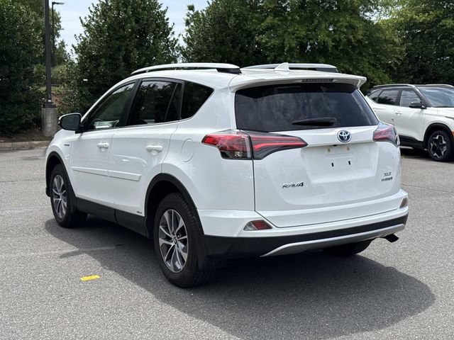 Used 2016 Toyota RAV4 XLE w/ Convenience Package AWD/4WD image 4