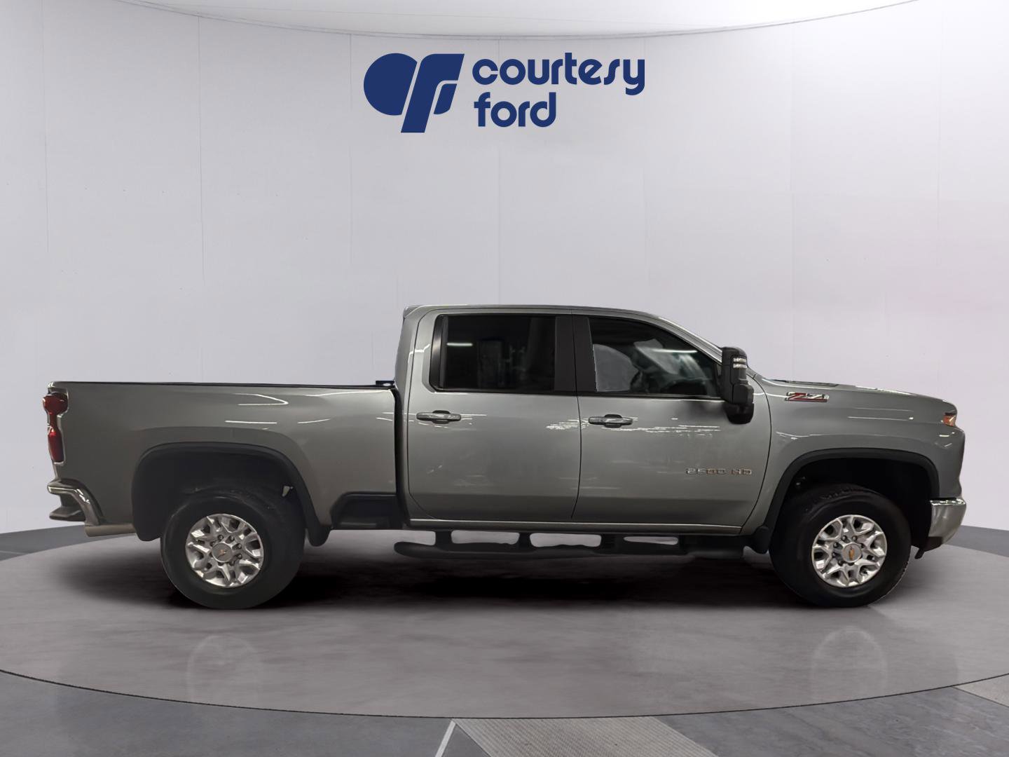 Used 2025 Chevrolet Silverado 2500 LT w/ All Star Edition image 2