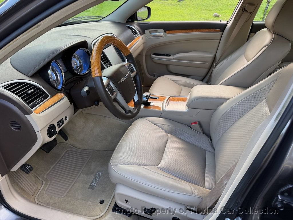 Used 2013 Chrysler 300 C RWD image 33