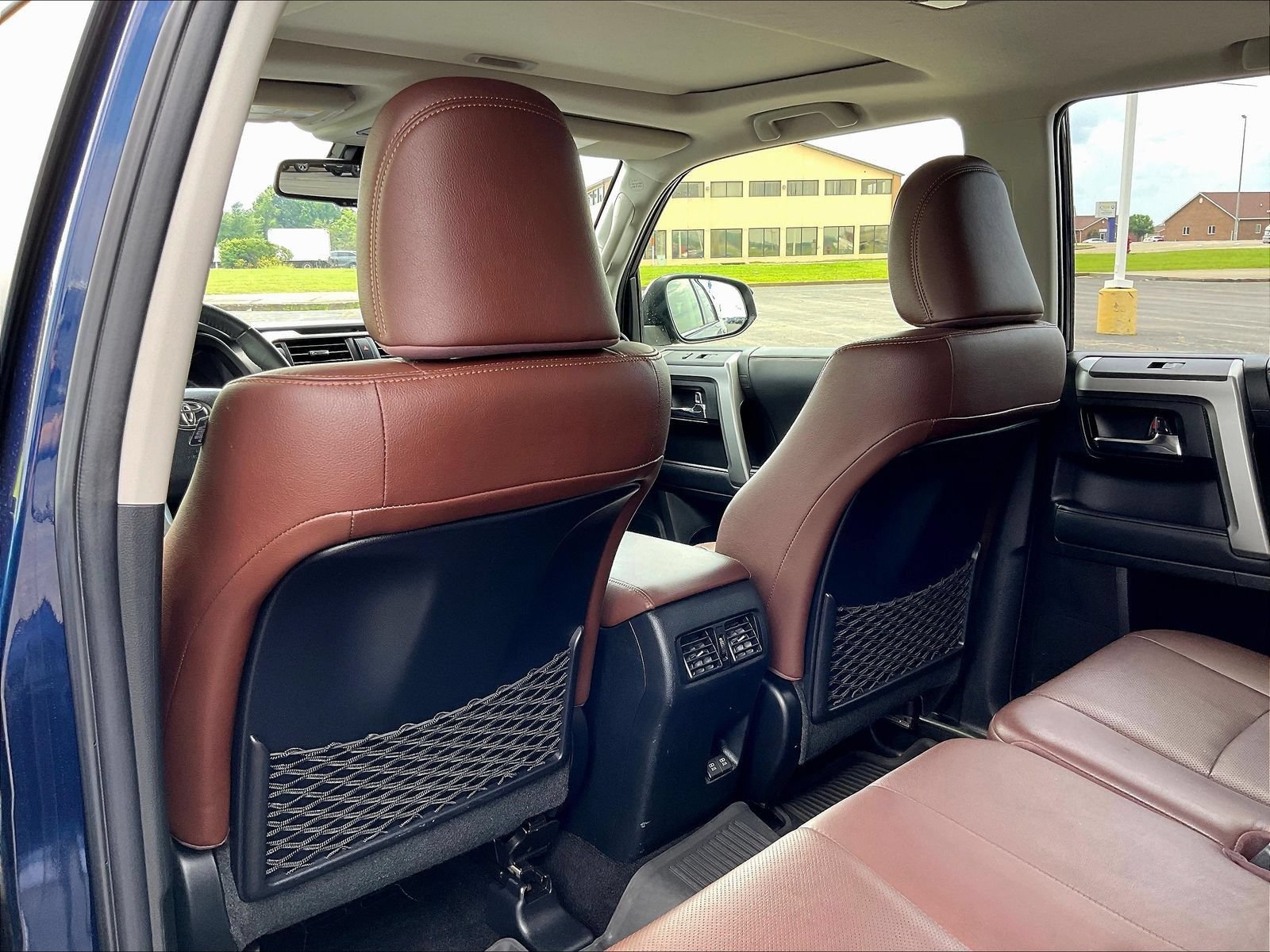 Used 2022 Toyota 4Runner Limited AWD/4WD image 27