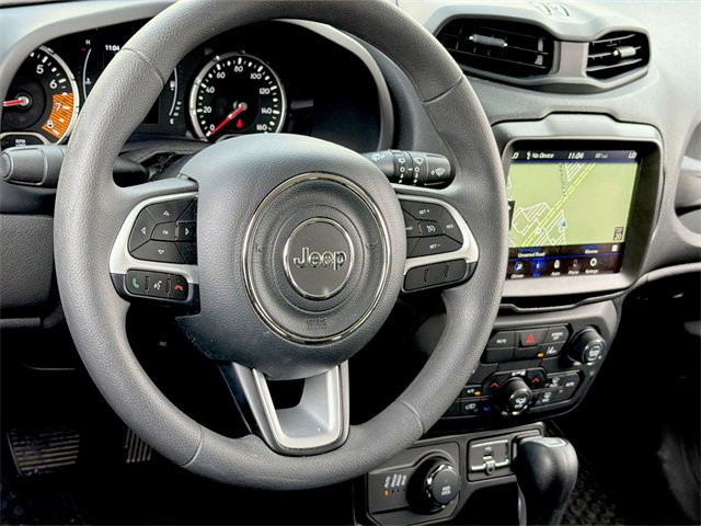 Used 2023 Jeep Renegade Latitude image 10
