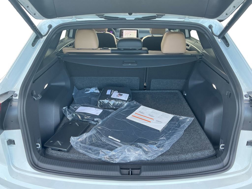 New 2026 Volkswagen Atlas Cross Sport SEL R-Line image 22