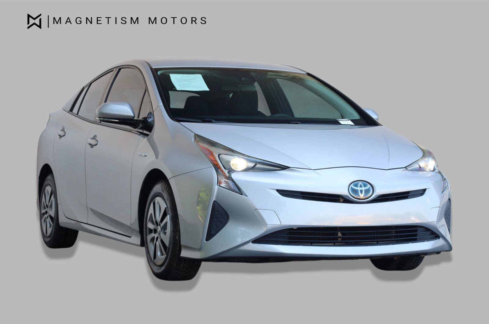 Used 2017 Toyota Prius Two FWD image 5
