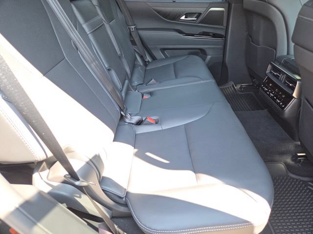New 2026 Lexus LX 600 4WD w/ Luxury Package image 5
