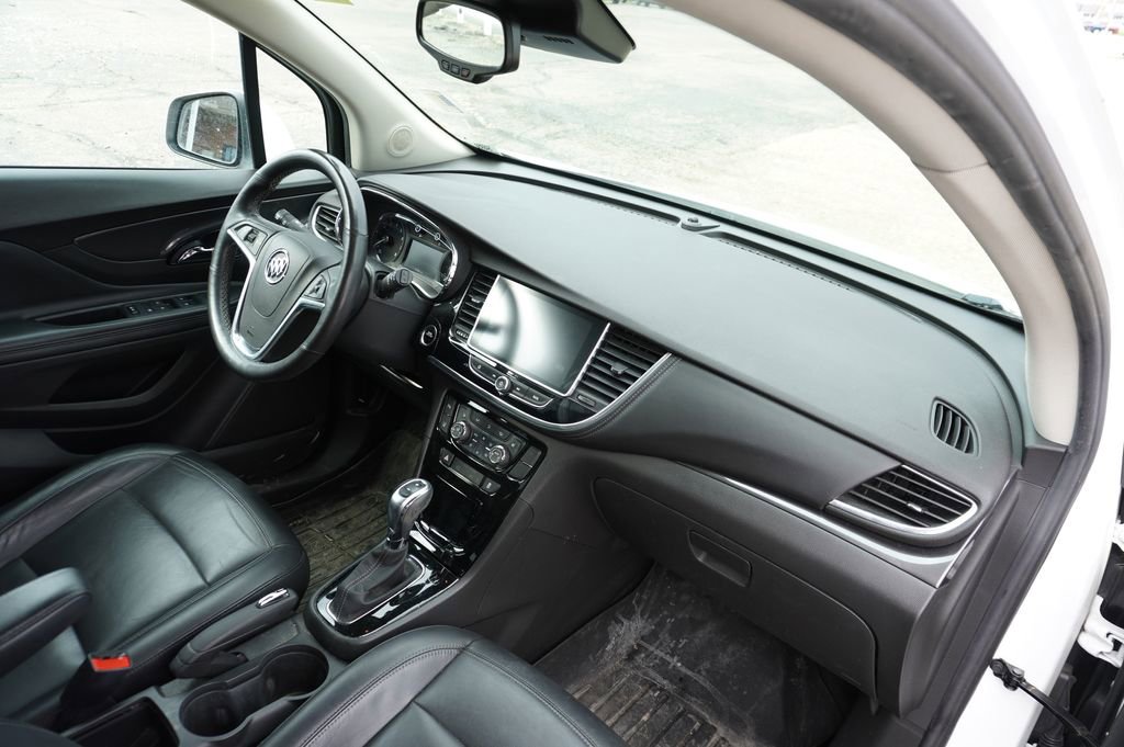 Used 2019 Buick Encore Essence w/ Experience Buick Package image 9