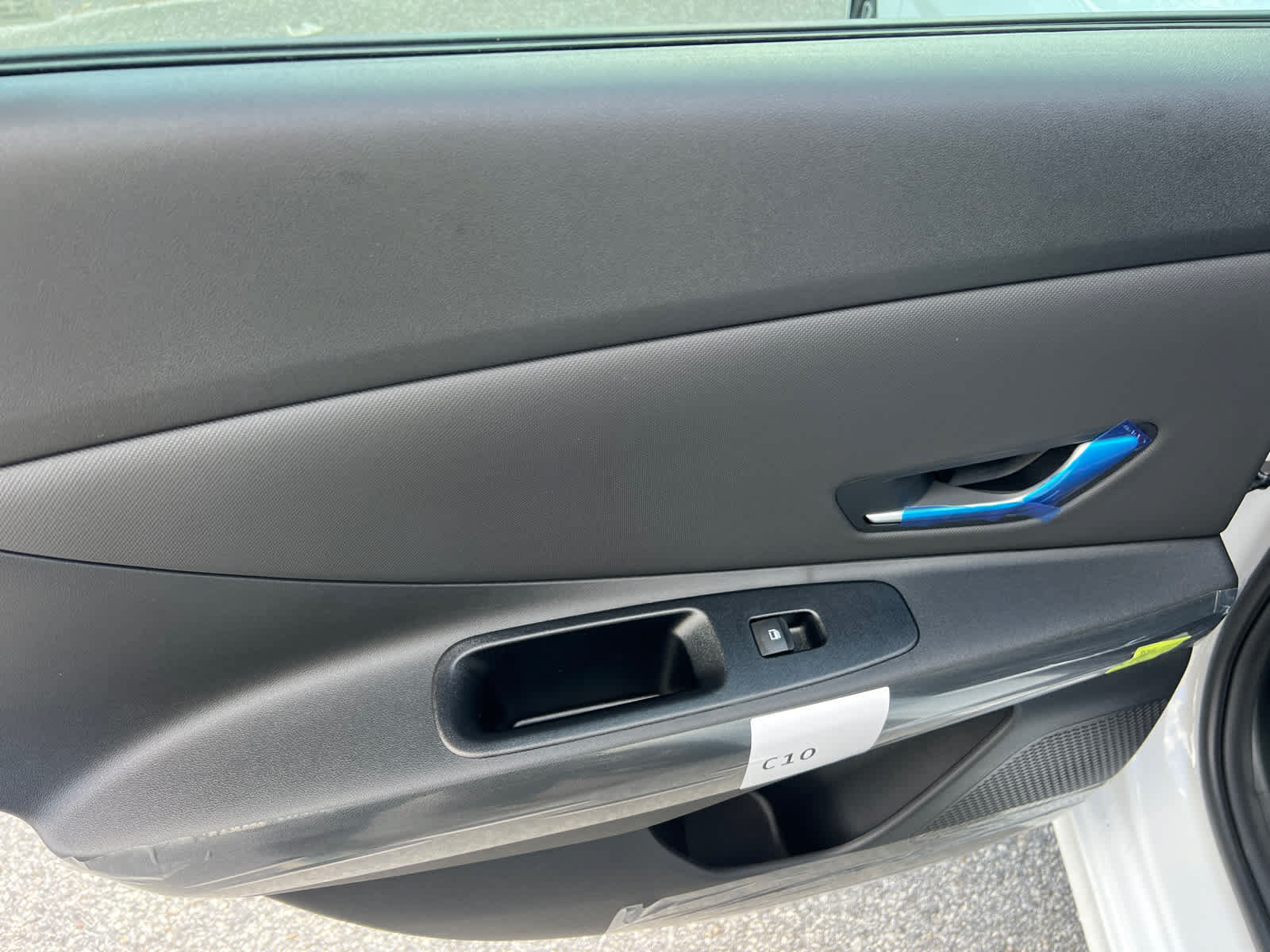 New 2026 Hyundai Elantra Limited FWD image 18