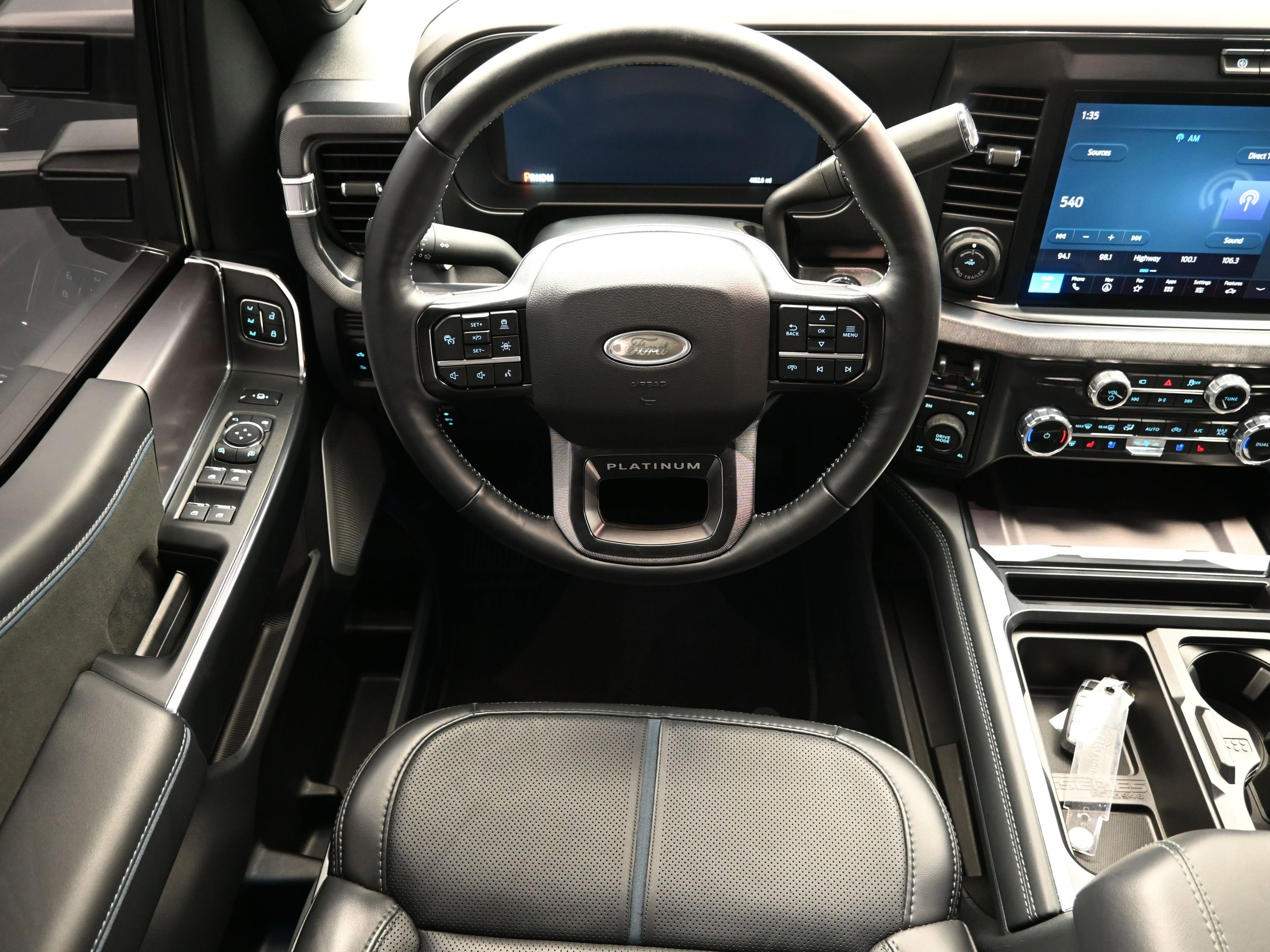 Used 2026 Ford F250 Platinum AWD/4WD image 26