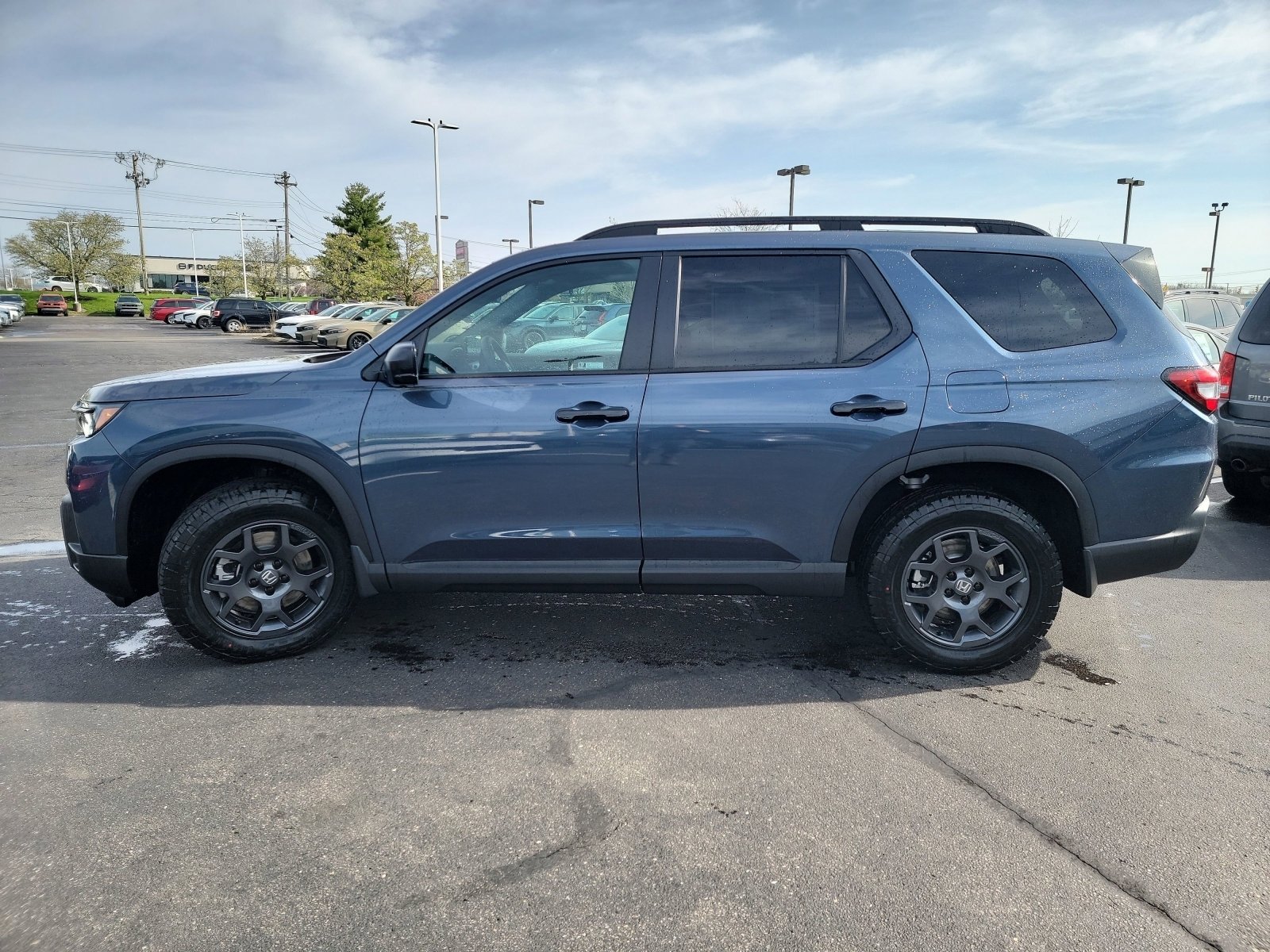 New 2026 Honda Pilot TrailSport image 4