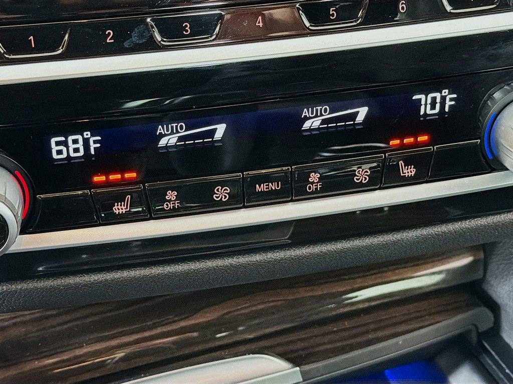 Used 2022 BMW 530i xDrive w/ Premium Package image 39