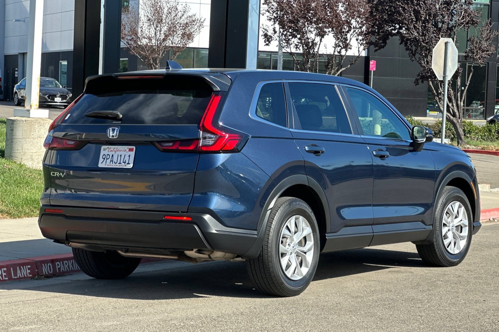 Certified 2025 Honda CR-V LX image 4