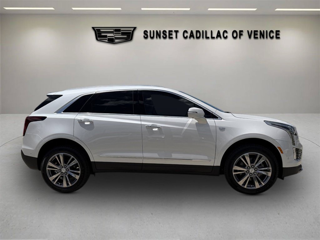 New 2026 Cadillac XT5 Premium Luxury FWD image 2