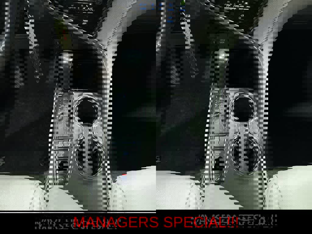 Used 2023 Toyota Camry SE image 29