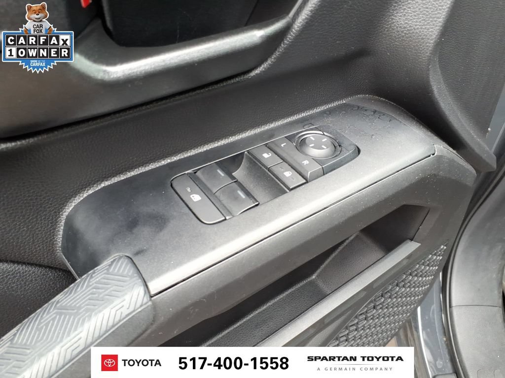 Used 2025 Toyota Tacoma SR AWD/4WD image 14