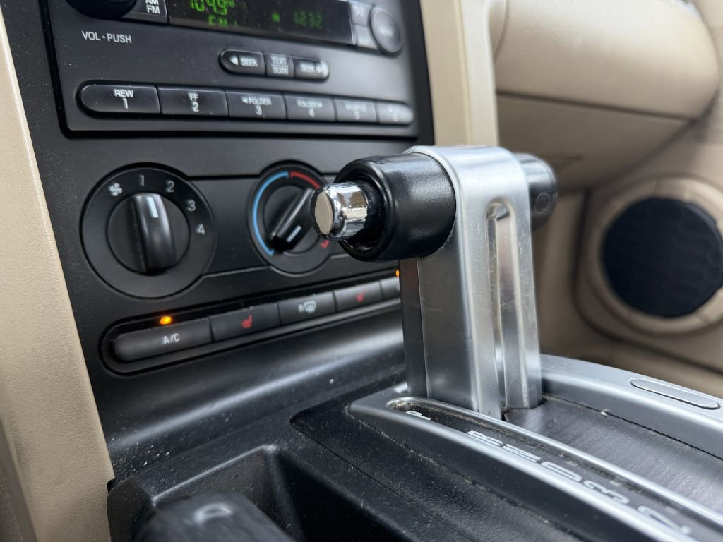 Used 2007 Ford Mustang Coupe image 6